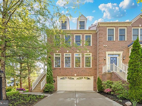 3rd image of 15814 Glacier Ct