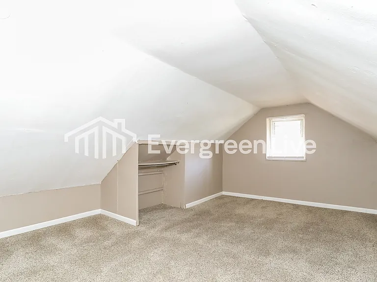 2037 Dallas Ave — Photo 11