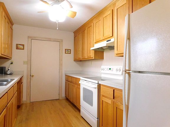 5th image of 572 Wildflower Ln