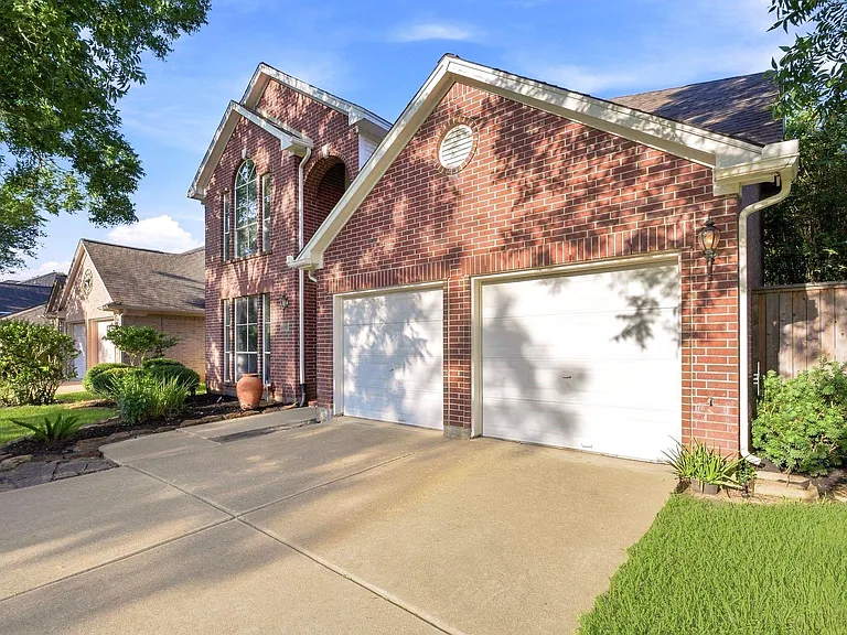 4307 Lakeshore Forest Dr — Photo 4