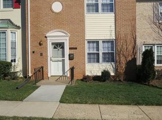 4325 Greenberry Ln, Annandale, VA 22003