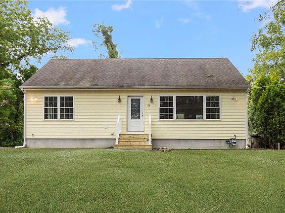 2nd image of 174 Ayrault Rd