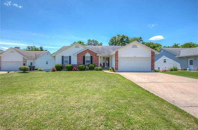 1st image of 35 Spanish Oak Ct