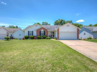 35 Spanish Oak Ct, Troy, MO 63379