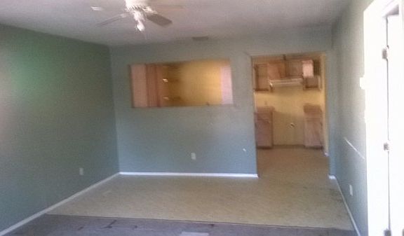 2nd image of 1022 E Washington Ave