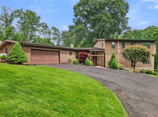 2370 Morrow Rd, Pittsburgh, PA 15241