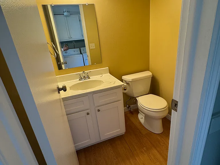 8325 W Virginia Ave — Photo 9