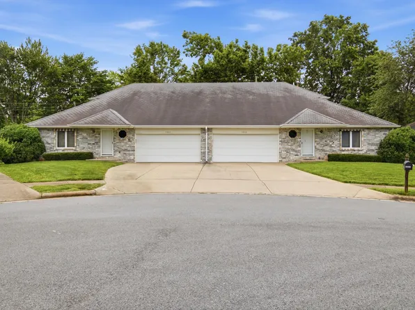 4044  4046 S Miranda Court, Springfield, MO 65807