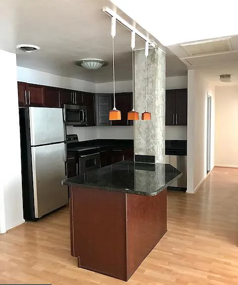 1011 Hunter St #C-3 — Photo 6