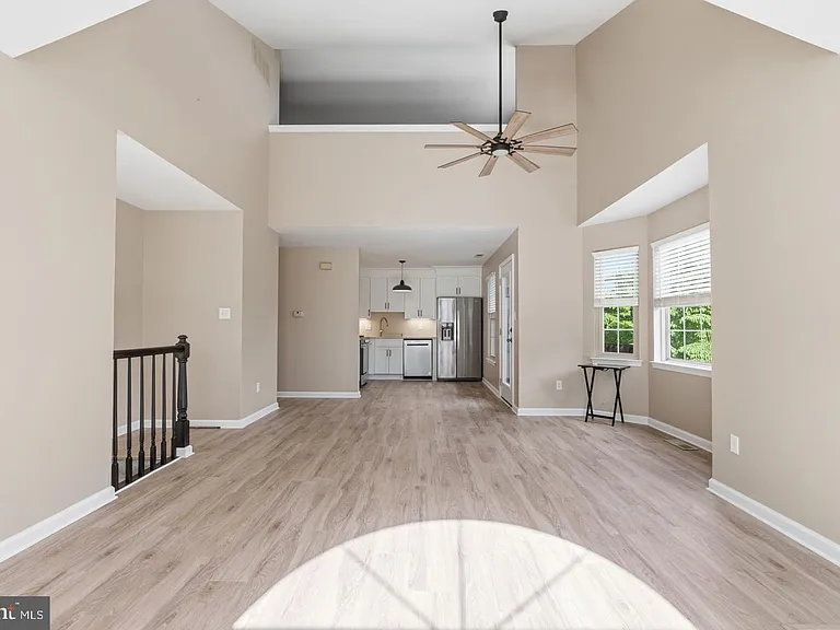 2104 Brookhaven Dr — Photo 6
