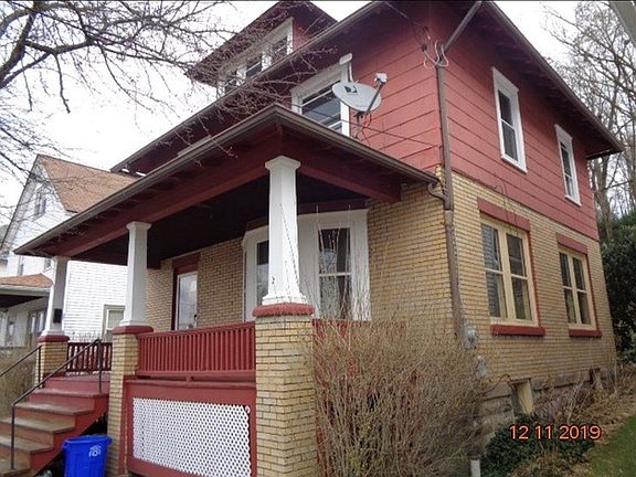 2nd image of 271 Linden Ave