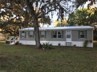 760 Francis Ct, Labelle, FL 33935