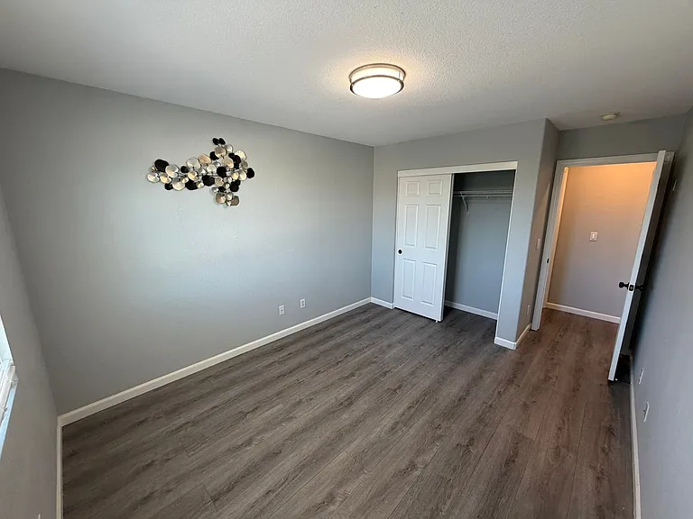 5418 Halas Ct — Photo 26