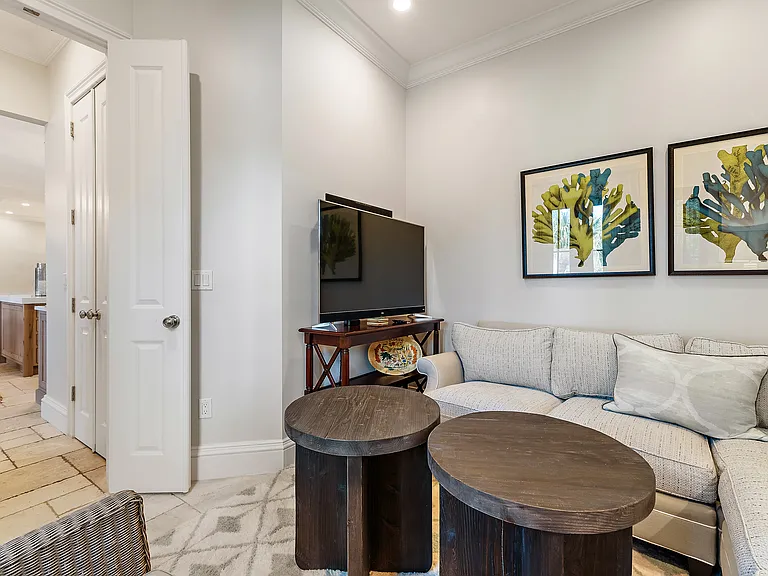 58 Colony Rd — Photo 14