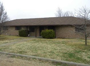 816 Genoa, Italy, TX 76651