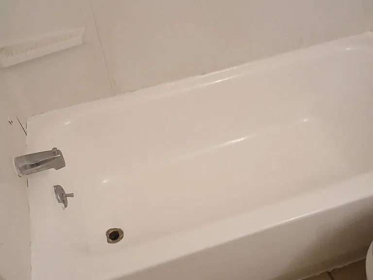 56 Fernwood Ave #C — Photo 6
