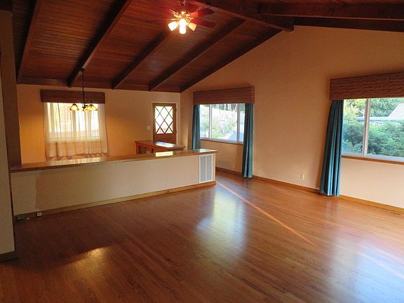 5th image of 235 Estates Dr
