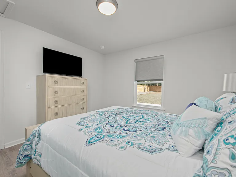 2209 Palo Alto St — Photo 10