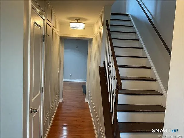 3 bed, 2.5 bath, 1335 sqft, $3,300 — Photo 4