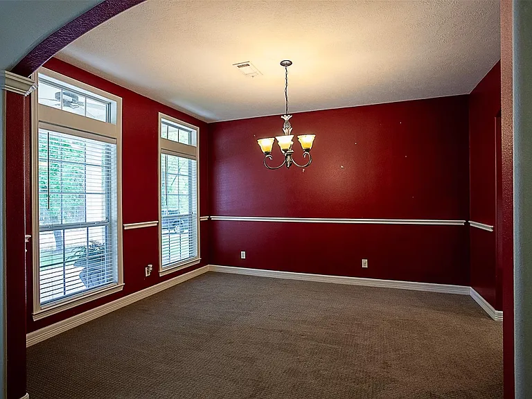 289 Broadmoor Dr — Photo 9