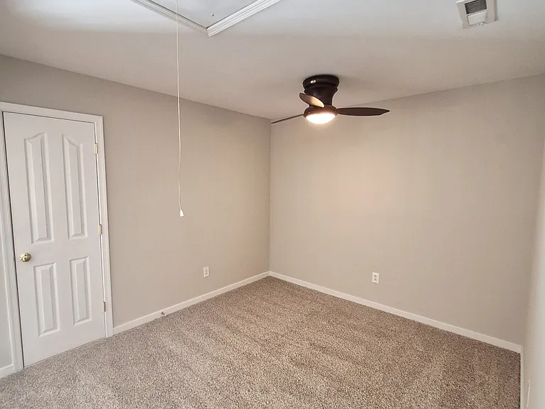 1563 Providence Knoll Dr — Photo 23