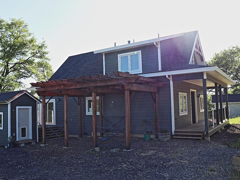 1st image of 2151 Baywood Way