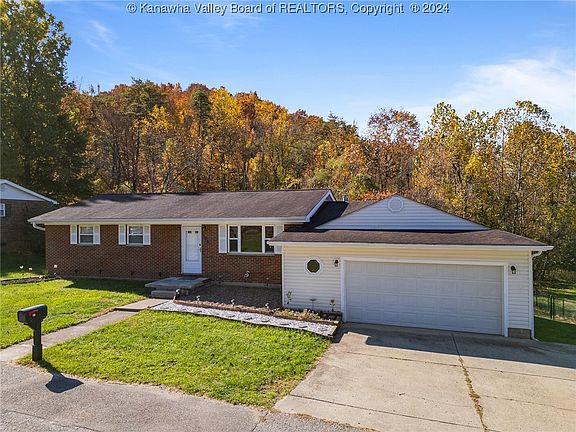 3rd image of 106 Savilla Ln