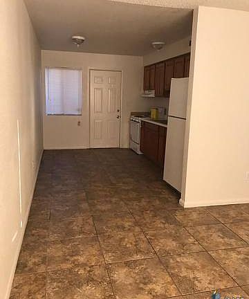 4th image of 644 W Commercial Ave APT 3