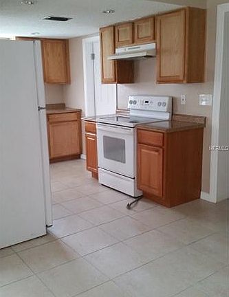 3rd image of 7425 Manchester Ln