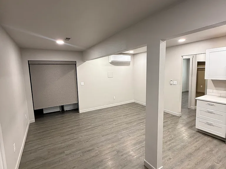 26 E 3rd Ave #1 — Photo 1