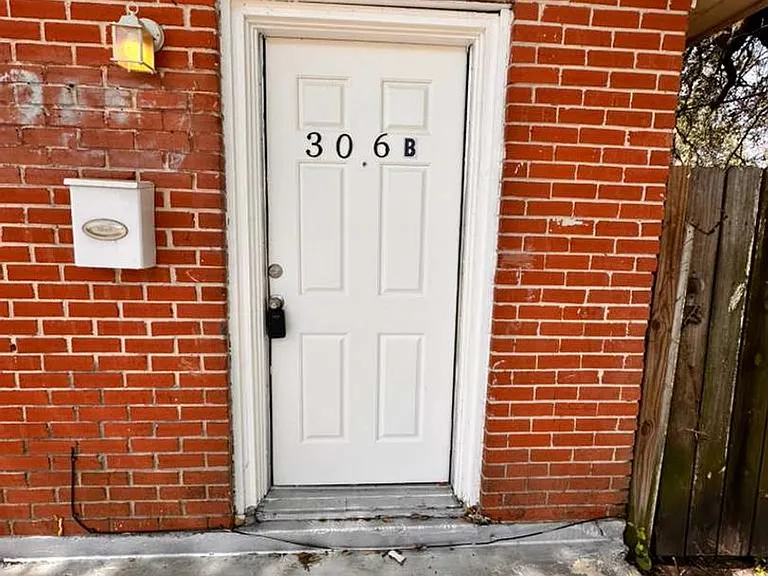 306 Lake Rd — Photo 2