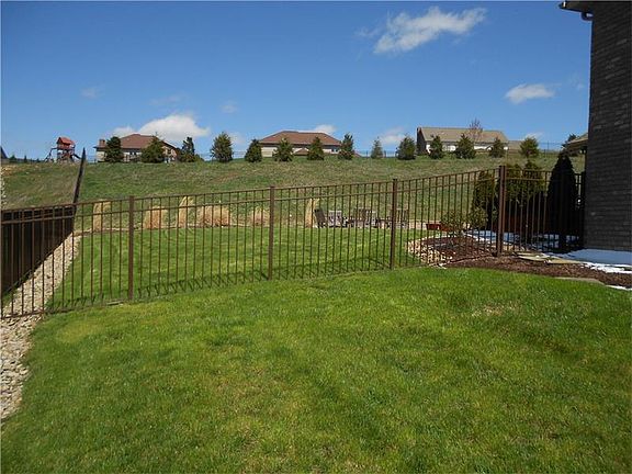 2nd image of 7209 Mansfield Ln