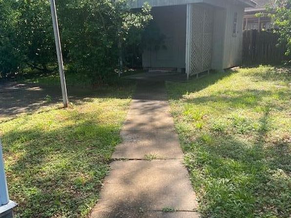 213 S Charles Campbell Ave, Abbeville, LA 70510