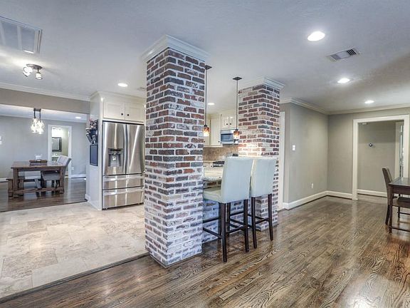 4th image of 2038 Nina Lee Ln