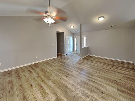 3rd image of 128 Arbor Ridge Rd