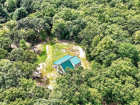 4th image of 1224 New Sand Spring Dr