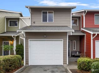 563 Kettle St #C1, Oak Harbor, WA 98277