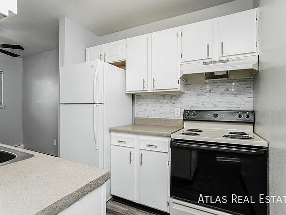 3rd image of 849 S Union Blvd #6