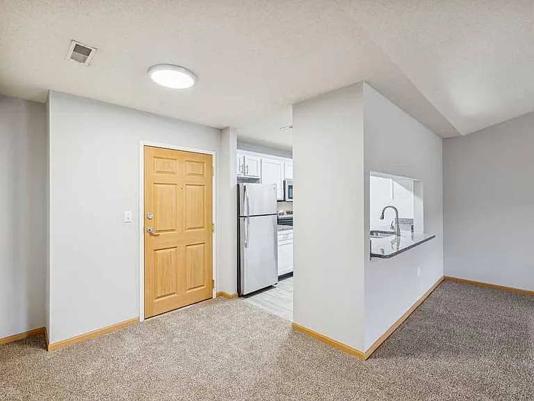 Pinebrook Apartments — Photo 54