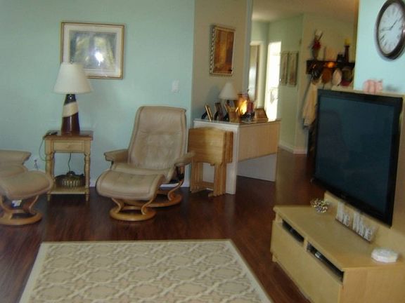 3rd image of 462 Gulf Stream Dr