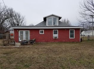 421 W 3rd St, Chelsea, OK 74016