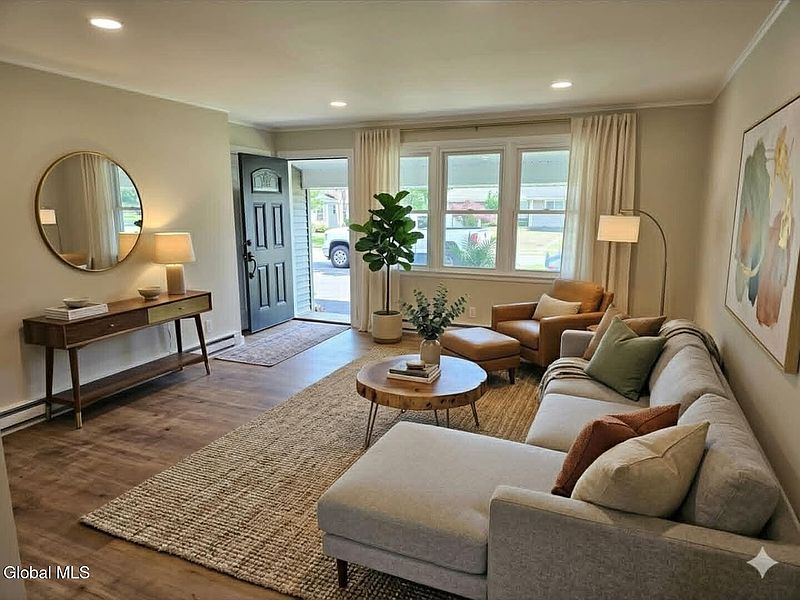 2nd image of 30 Sunset Road