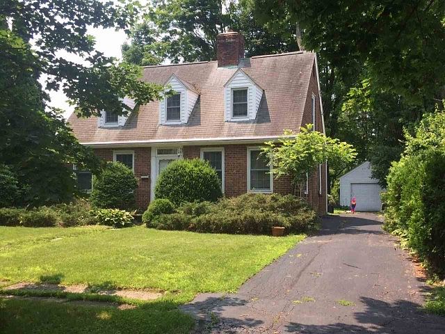 2nd image of 8 Highland Dr