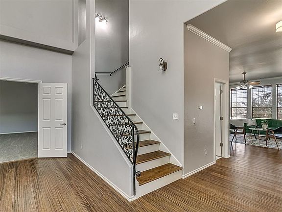 5th image of 2047 Park Ave