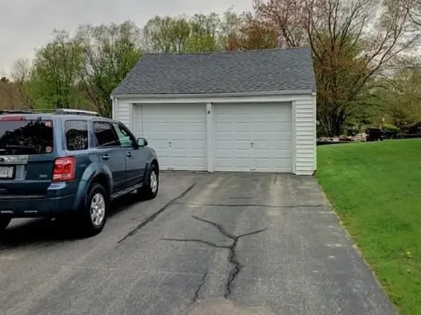 26 A St Unit 2F, Douglas, MA 01516