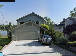 6720 Leytonstone Blvd, West Bloomfield, MI