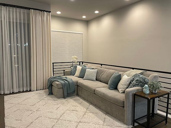 5th image of 12448 NE 10th Ln
