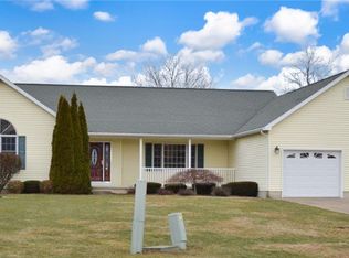 3916 Pin Oak Dr, Girard, PA 16417