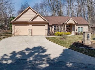 10528 Woodland Rdg W, Fort Wayne, IN 46804