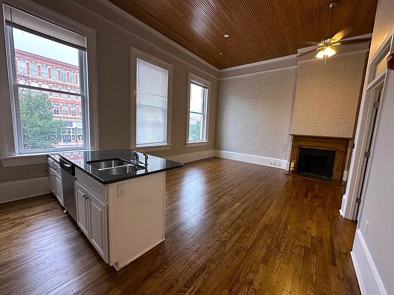 Lofts at Poplar Pointe — Photo 23